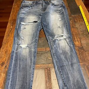 Buckle Women's Skinny Jeans - Distressed Blue